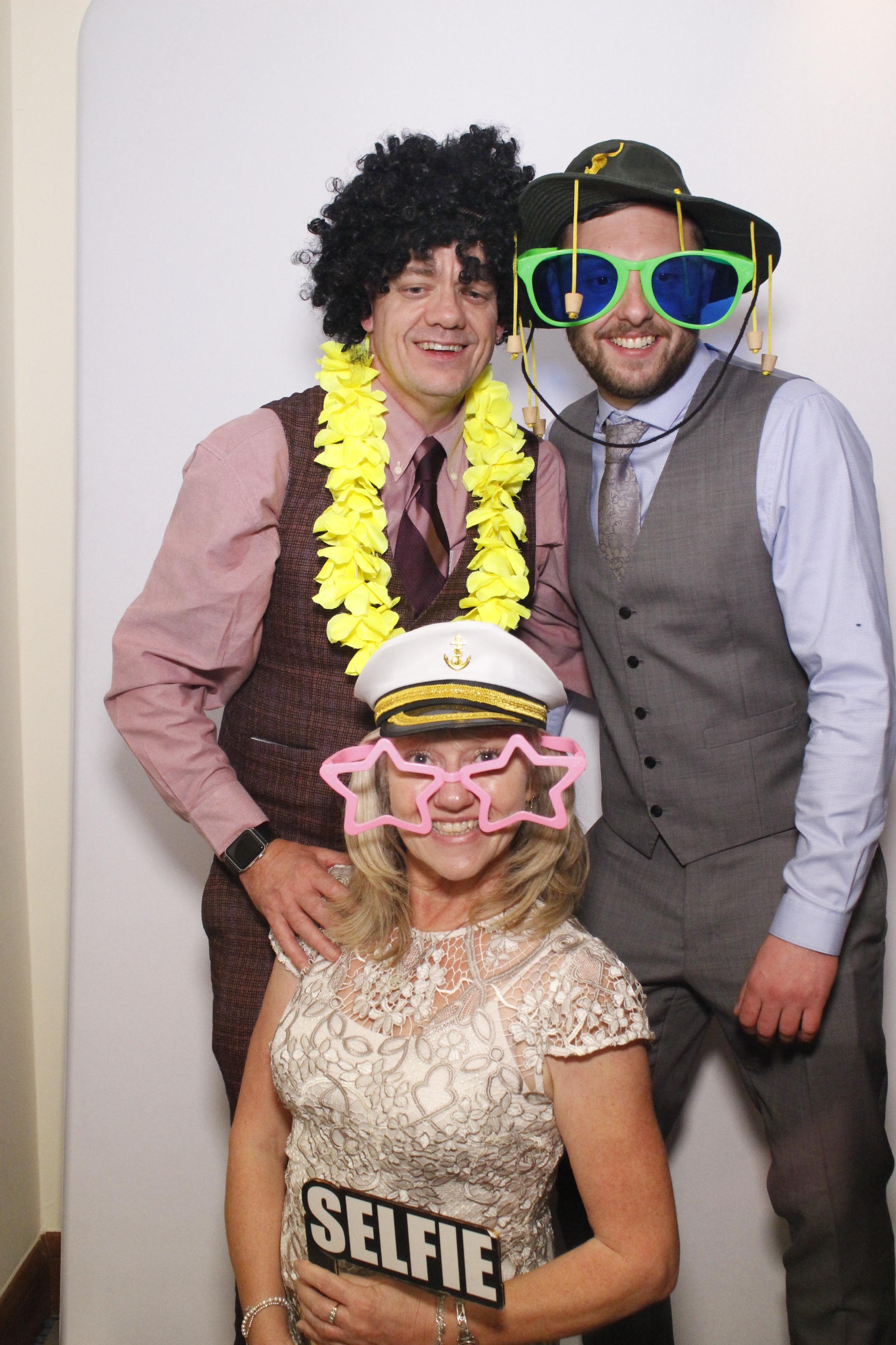 Luke & Emily's Wedding | View more photos from the event at gallery.myphotoboothexperience.co.uk/u/MyPhotoBoothExperienceLtd/Luke-Emilys-Wedding